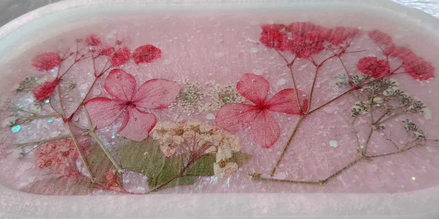 Pressed flower oval resin tray